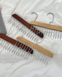 شماعة ملابس خشبية شماعة ملابس خشبية