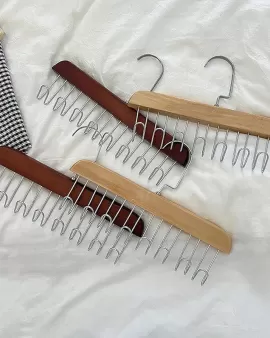 شماعة ملابس خشبية شماعة ملابس خشبية